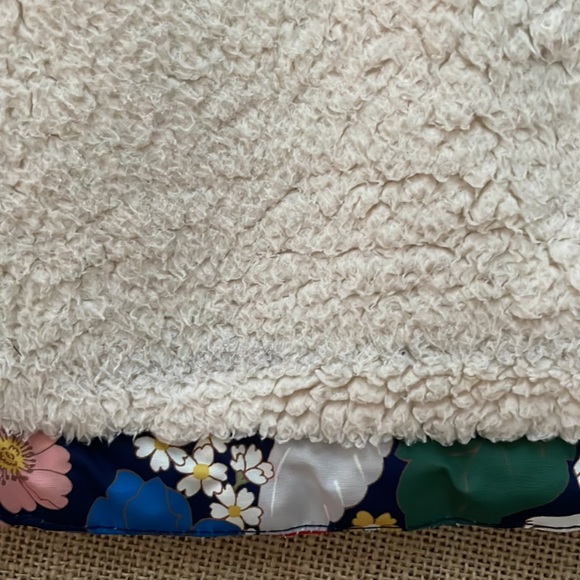 EUC Mini Boden water repellant fleece lined anorak, bunny butterfly bee floral - Picture 9 of 10